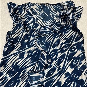 Larry Levine Blue and White Patterned Blouse